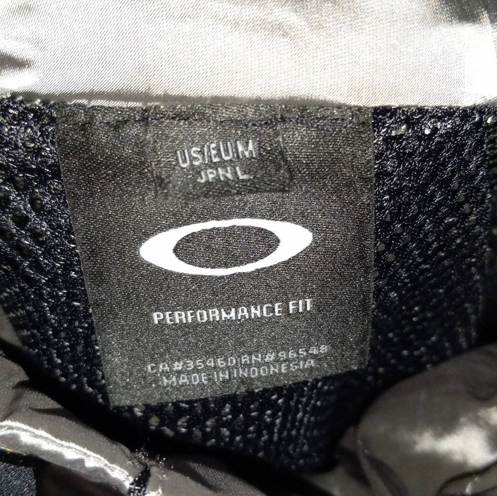 Sz.M Women's Oakley Windbreaker Jacket With Hood - Picture 7 of 8